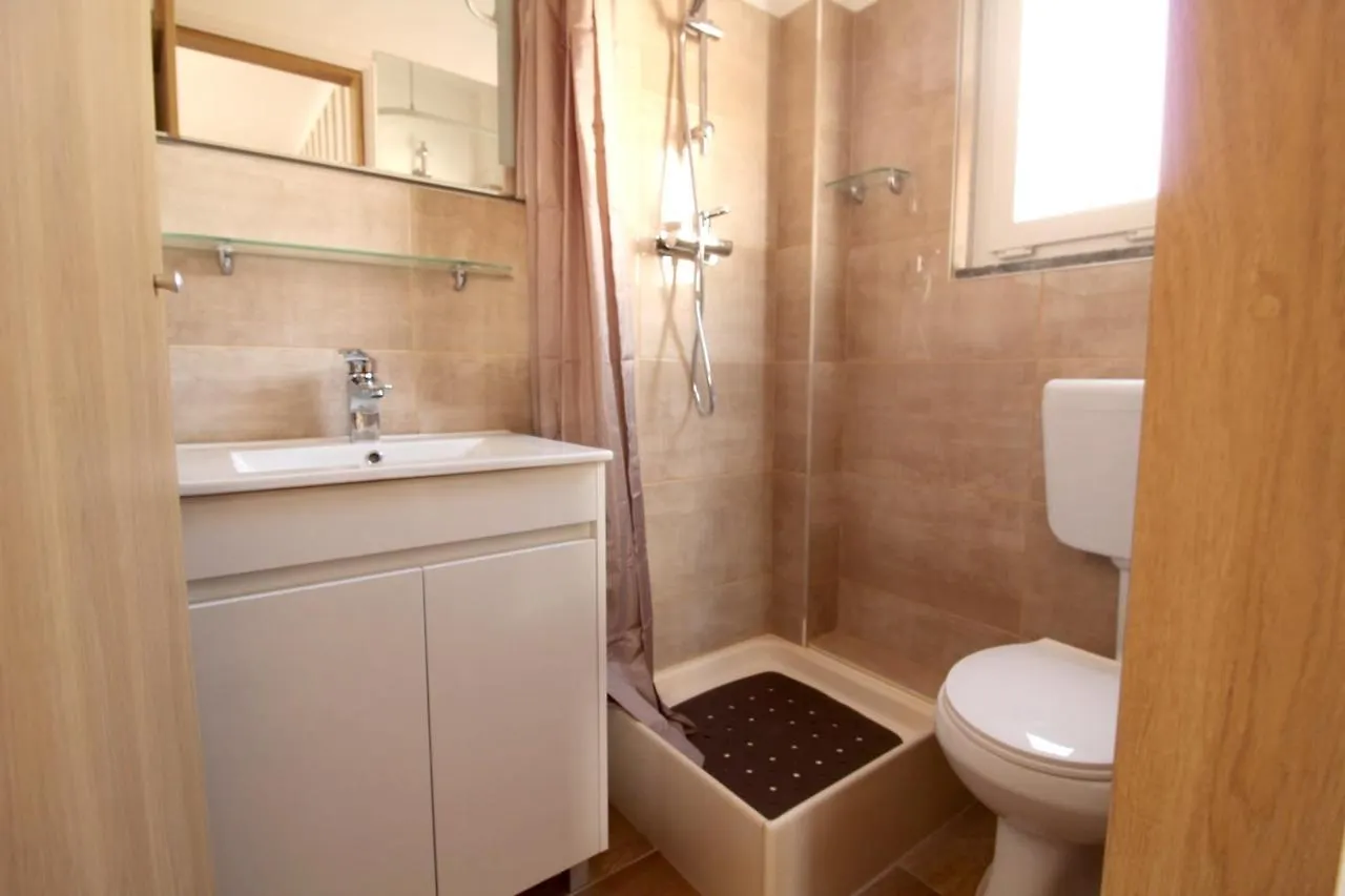 Elegant Apartment With City View In Portimao 80 M² Parking Portugal